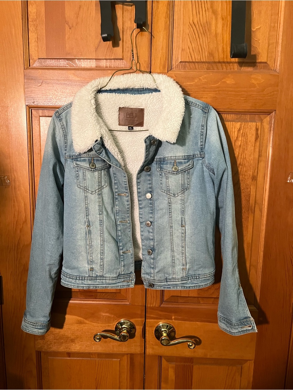 Light Wash Sherpa Denim Jacket with Cream Collar - Women's